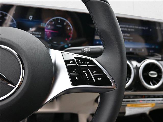 New 2025 Mercedes-Benz GLA 250 4MATIC image 16
