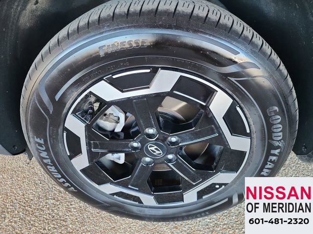 Used 2025 Hyundai Santa Fe SE image 40