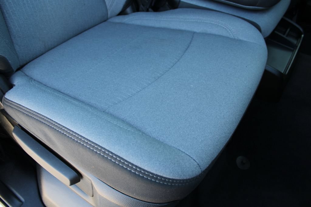 Used 2024 RAM 2500 Big Horn AWD/4WD image 11