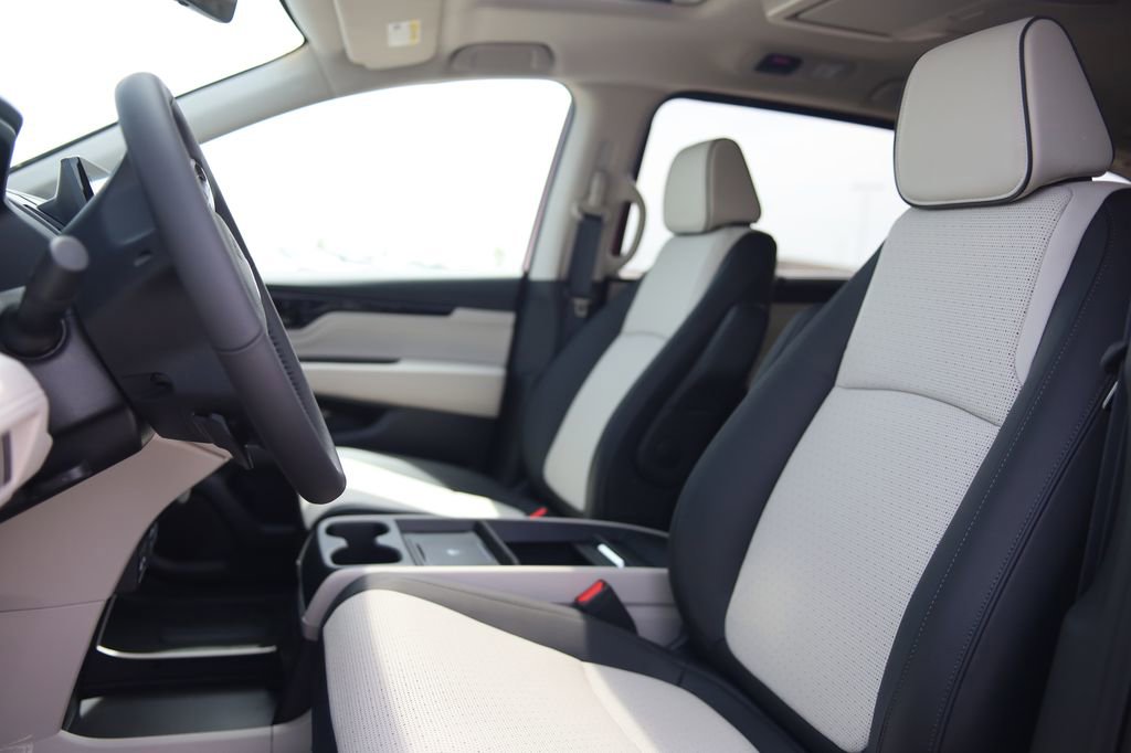 New 2026 Honda Odyssey Elite image 12
