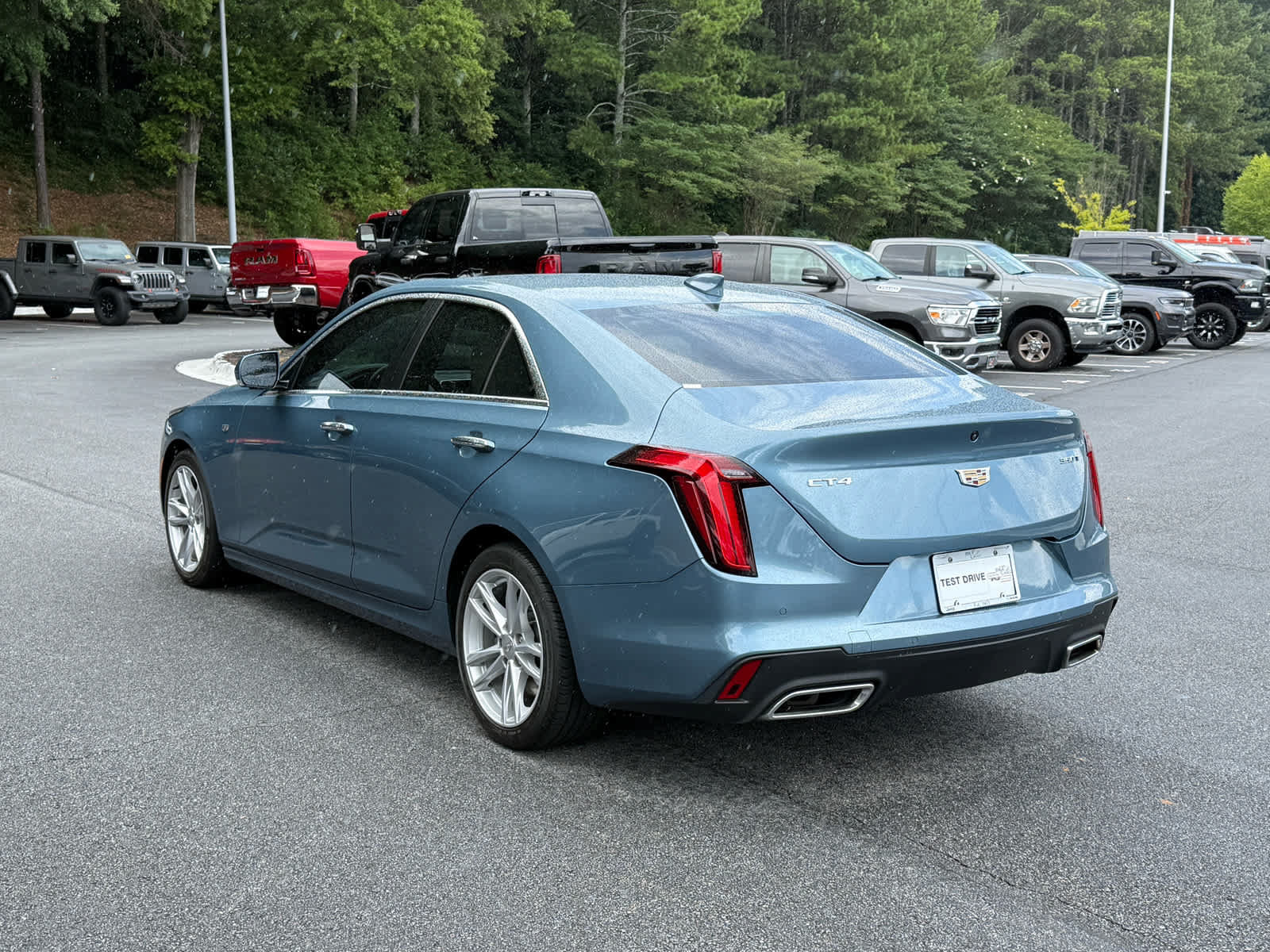 Used 2023 Cadillac CT4 Luxury RWD image 3
