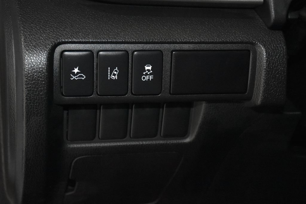 New 2026 Mitsubishi Eclipse Cross ES AWD/4WD image 9