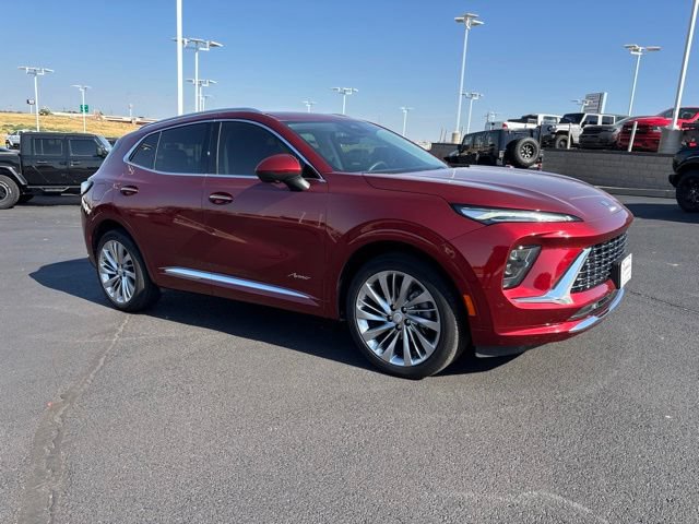Used 2024 Buick Envision Avenir AWD/4WD image 3