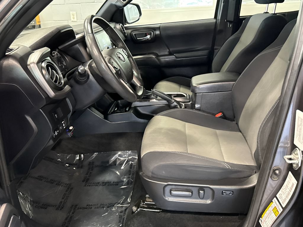 Used 2021 Toyota Tacoma TRD Sport AWD/4WD image 6