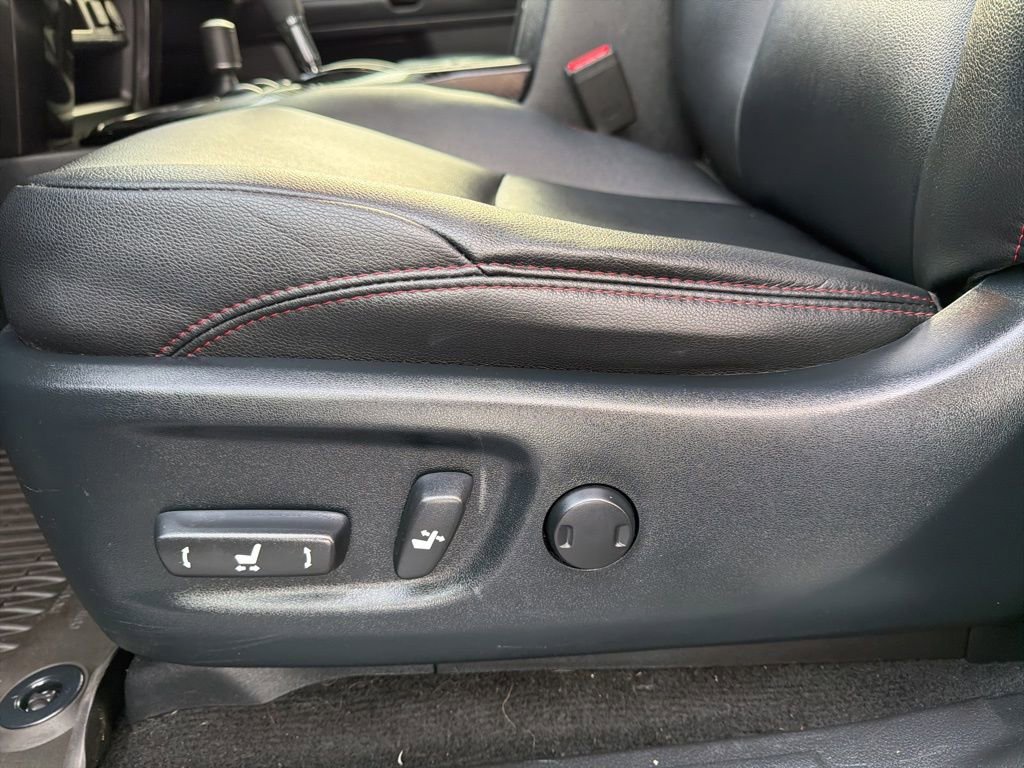 Used 2021 Toyota 4Runner Venture w/ Moonroof Package AWD/4WD image 23