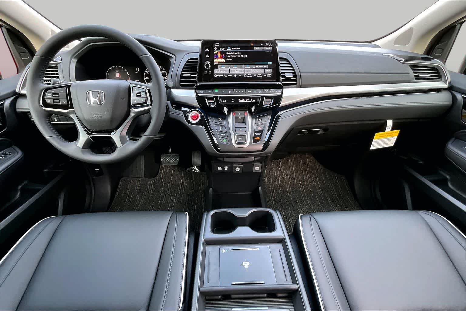 New 2026 Honda Odyssey Touring image 5