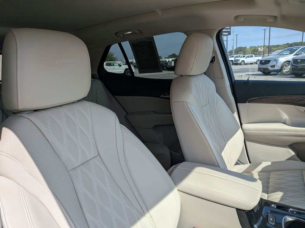 Certified 2022 Buick Envision Avenir w/ Technology Package II image 29