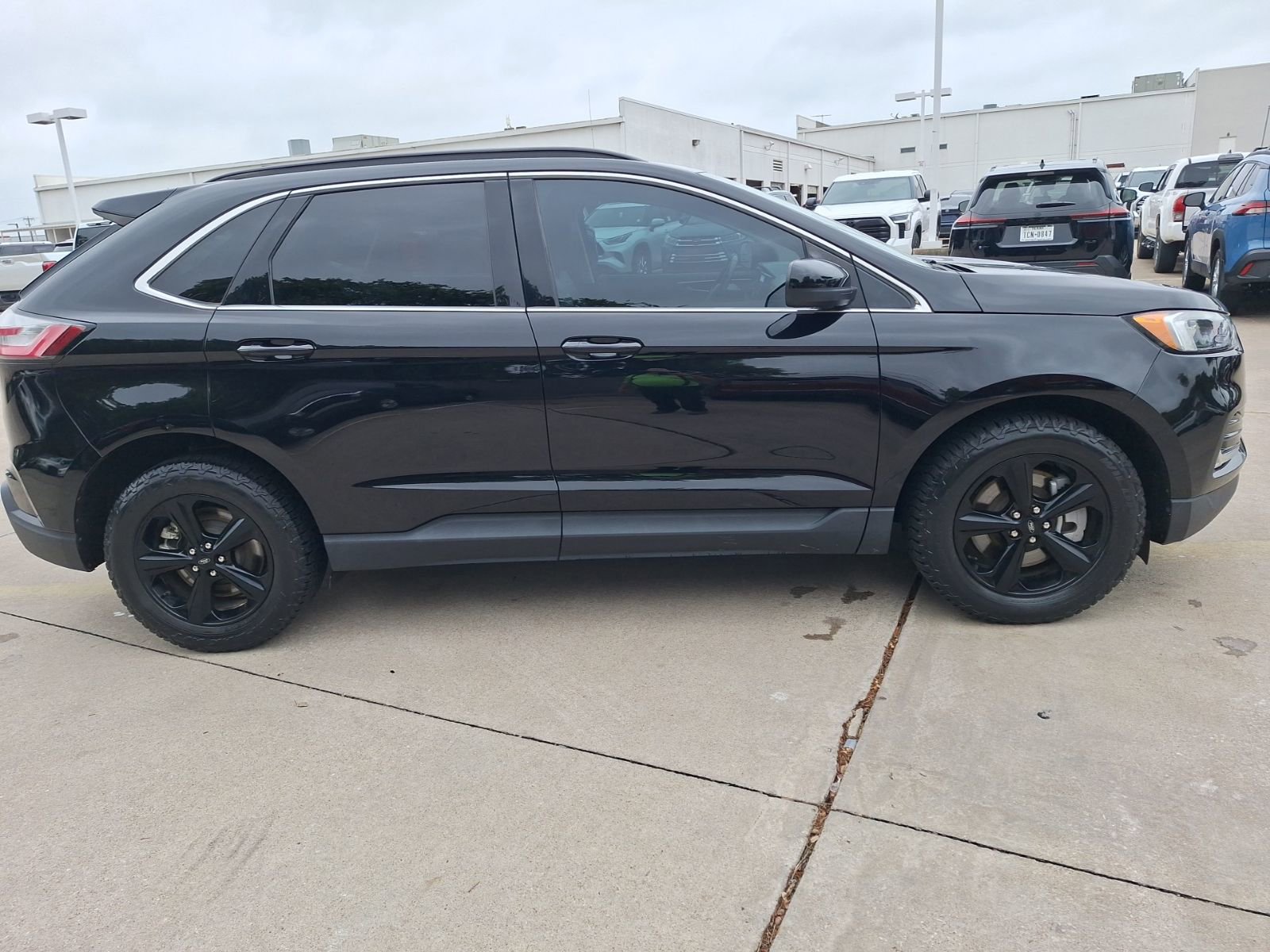 Used 2022 Ford Edge SEL w/ Sport Appearance Package AWD/4WD image 7
