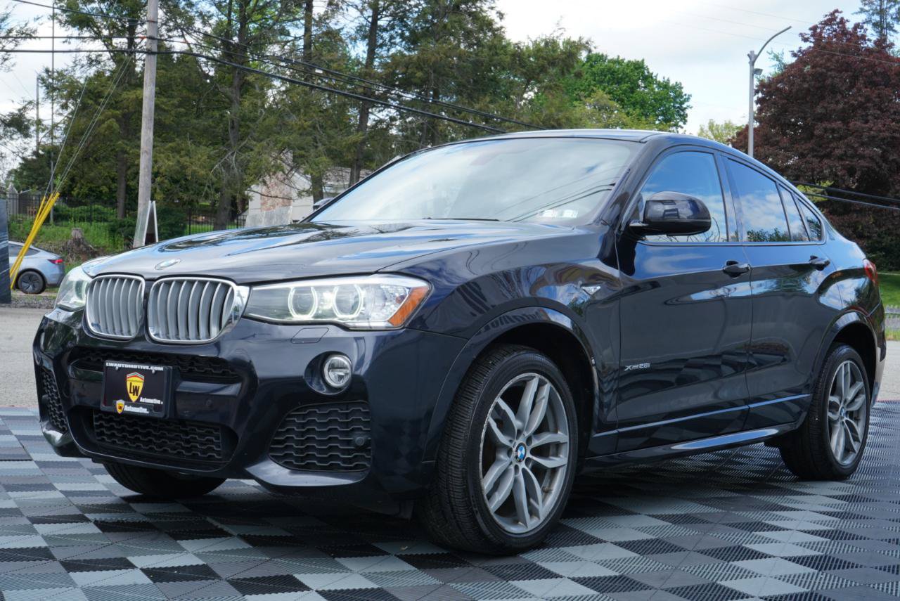 Used 2017 BMW X4 xDrive28i w/ Technology Package AWD/4WD image 13
