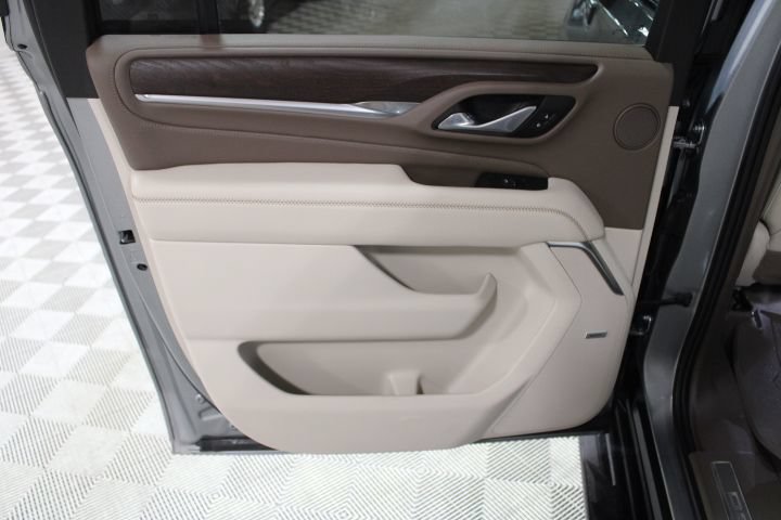 Used 2024 GMC Yukon XL Denali AWD/4WD image 24