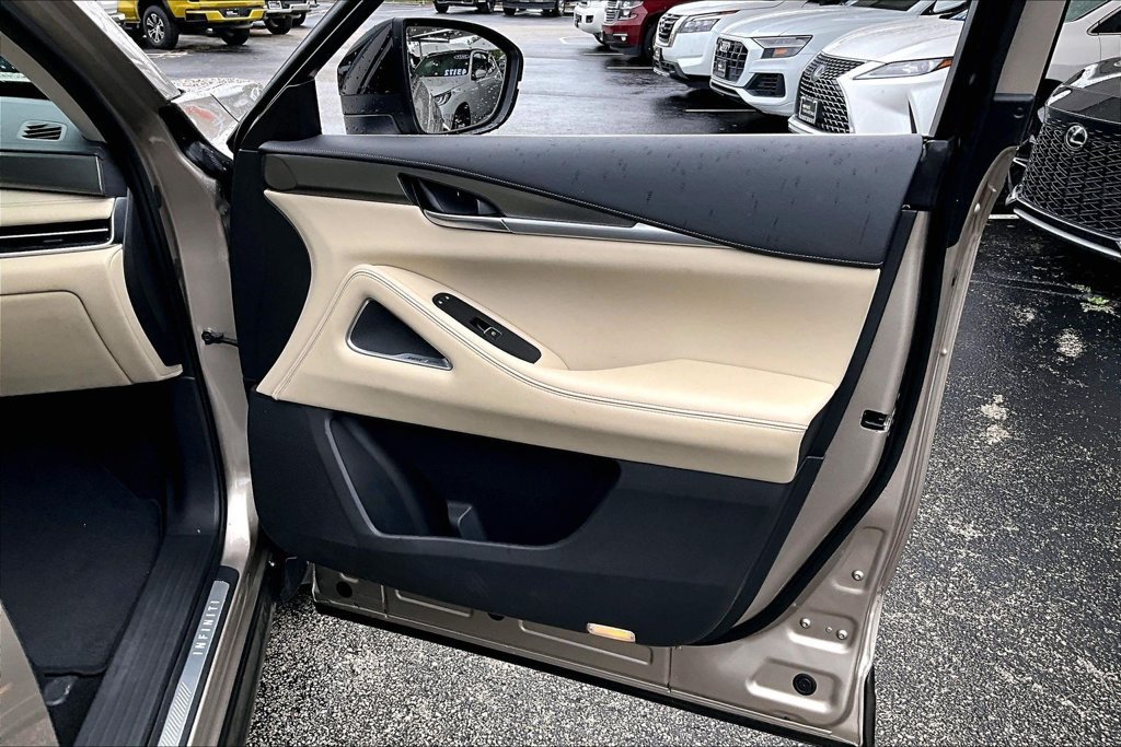 Certified 2025 INFINITI QX60 Luxe FWD image 22