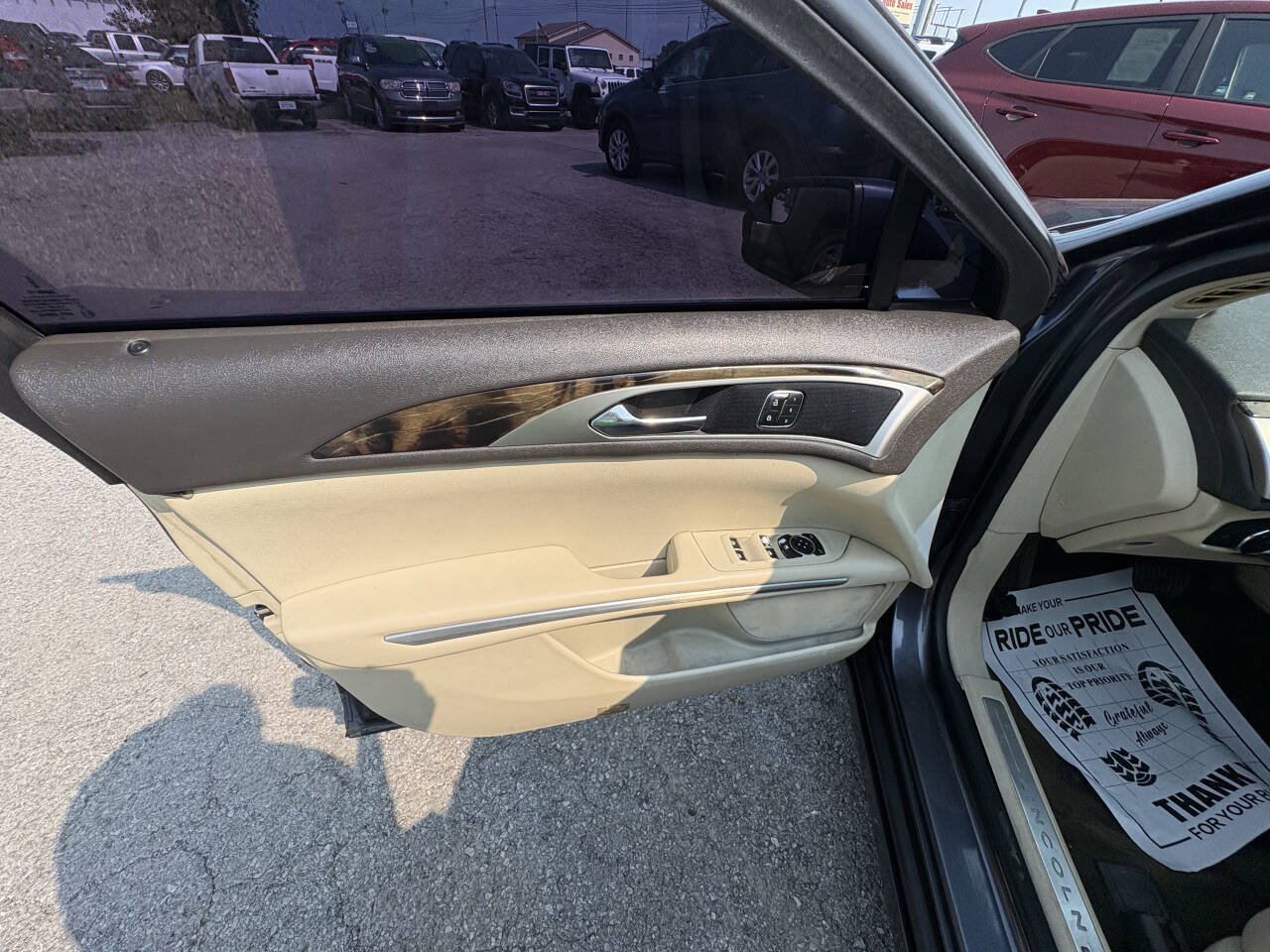 Used 2013 Lincoln MKZ FWD image 15