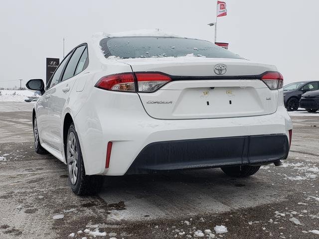 Used 2025 Toyota Corolla LE image 7