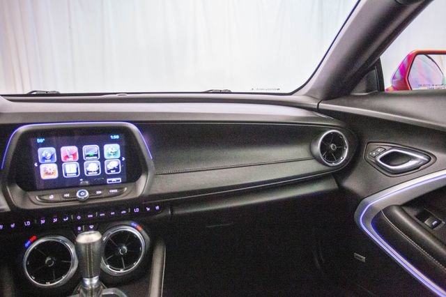 Used 2016 Chevrolet Camaro SS image 5