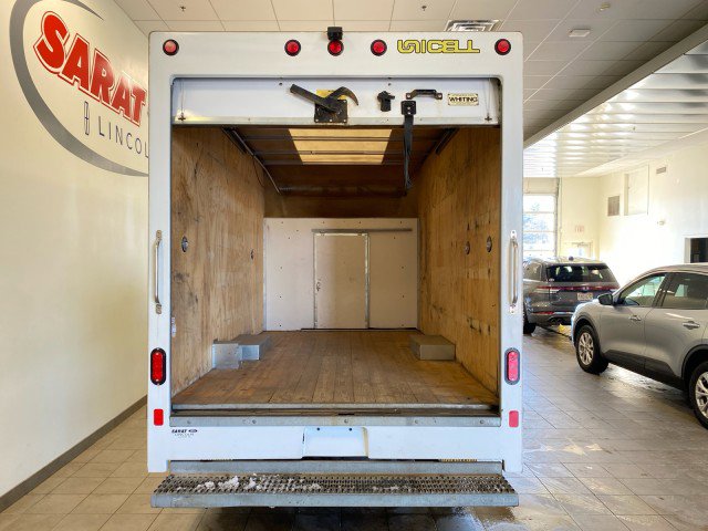 Used 2021 Ford E-350 and Econoline 350 Super Duty w/ Power Windows & Locks Group image 7