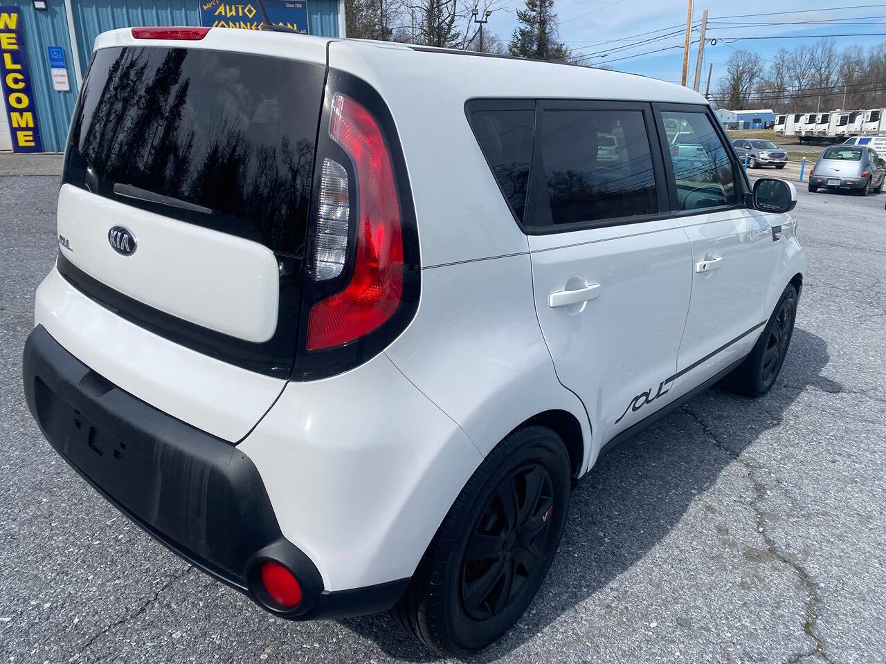 Used 2014 Kia Soul FWD image 6