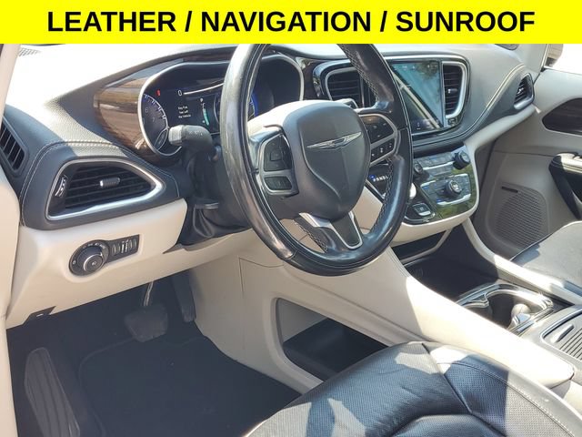 Used 2022 Chrysler Pacifica Limited FWD image 21