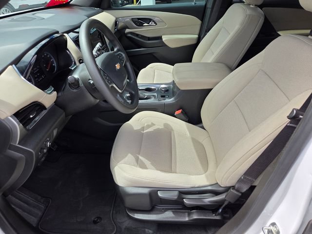 Used 2023 Chevrolet Traverse LS w/ Safety Package FWD image 10