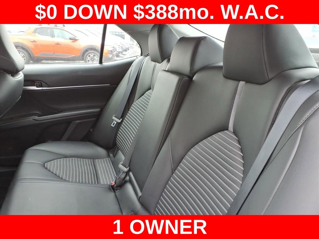 Used 2024 Toyota Camry SE image 25