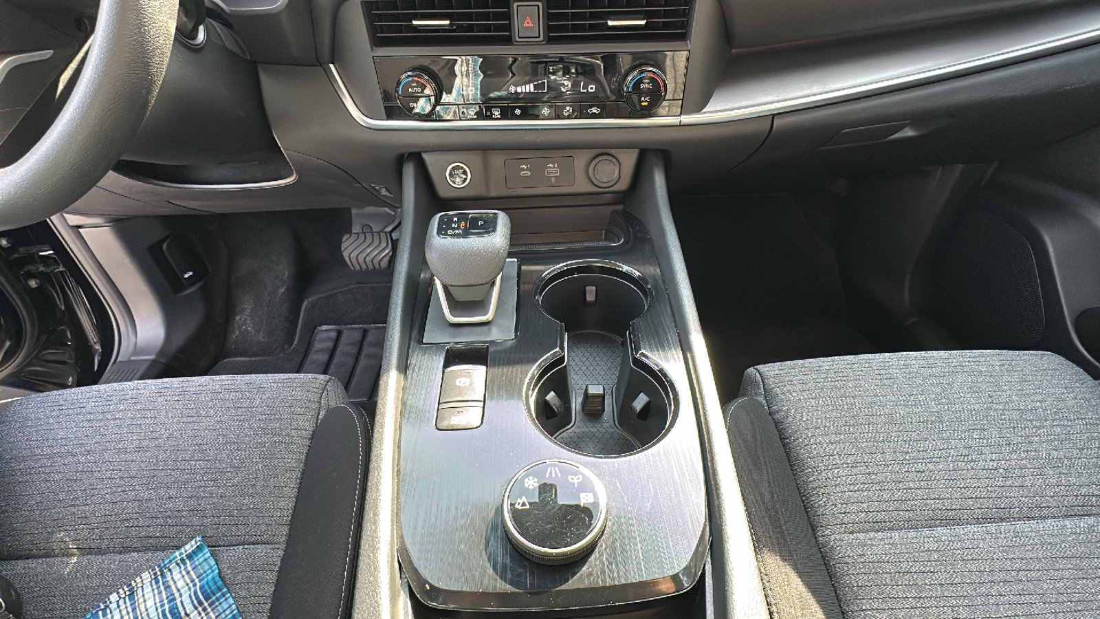 Certified 2023 Nissan Rogue SV AWD/4WD image 19