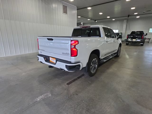 Used 2024 Chevrolet Silverado 1500 High Country w/ Technology Package AWD/4WD image 8