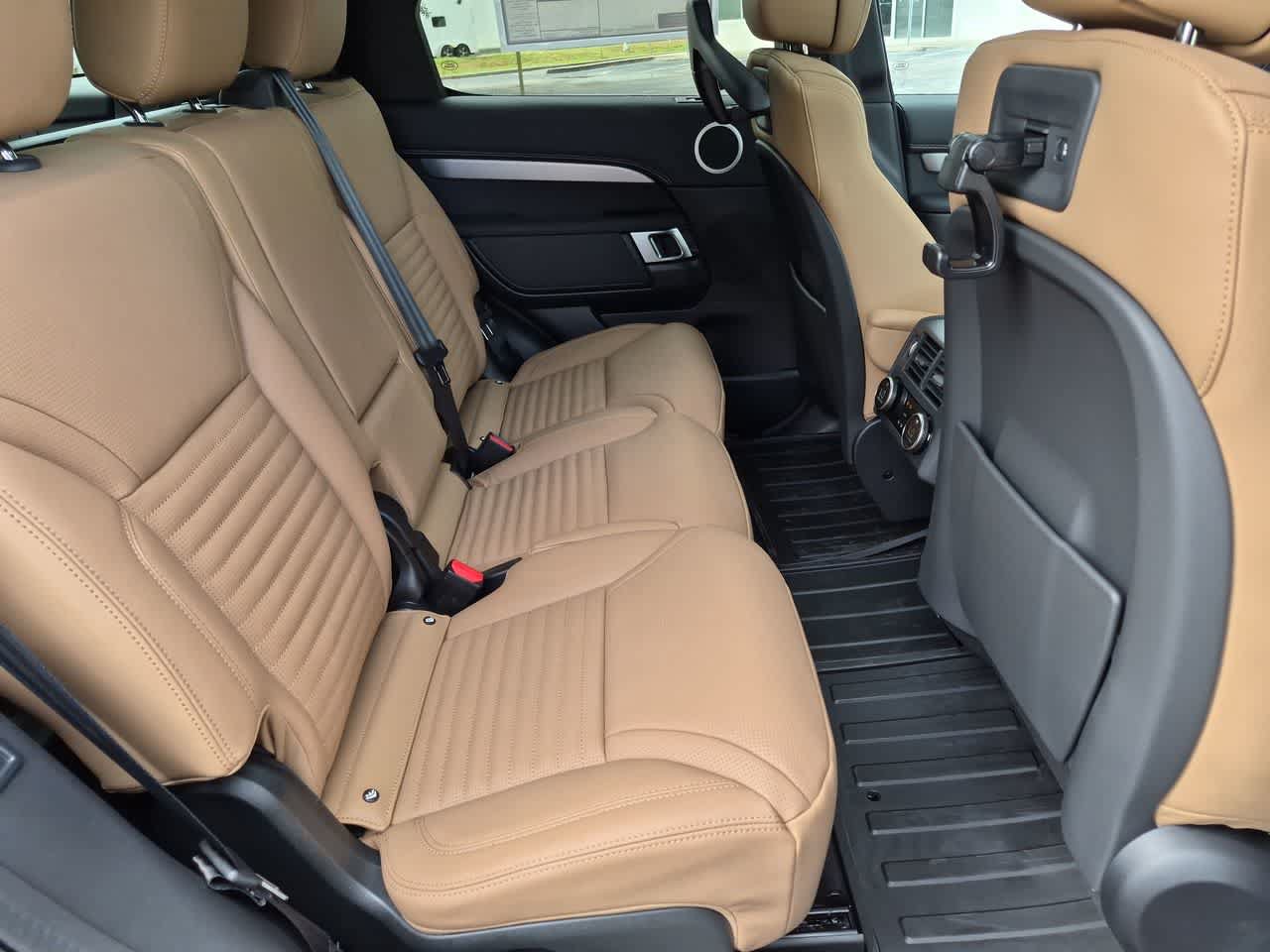 New 2026 Land Rover Discovery Limited Edition AWD/4WD image 22
