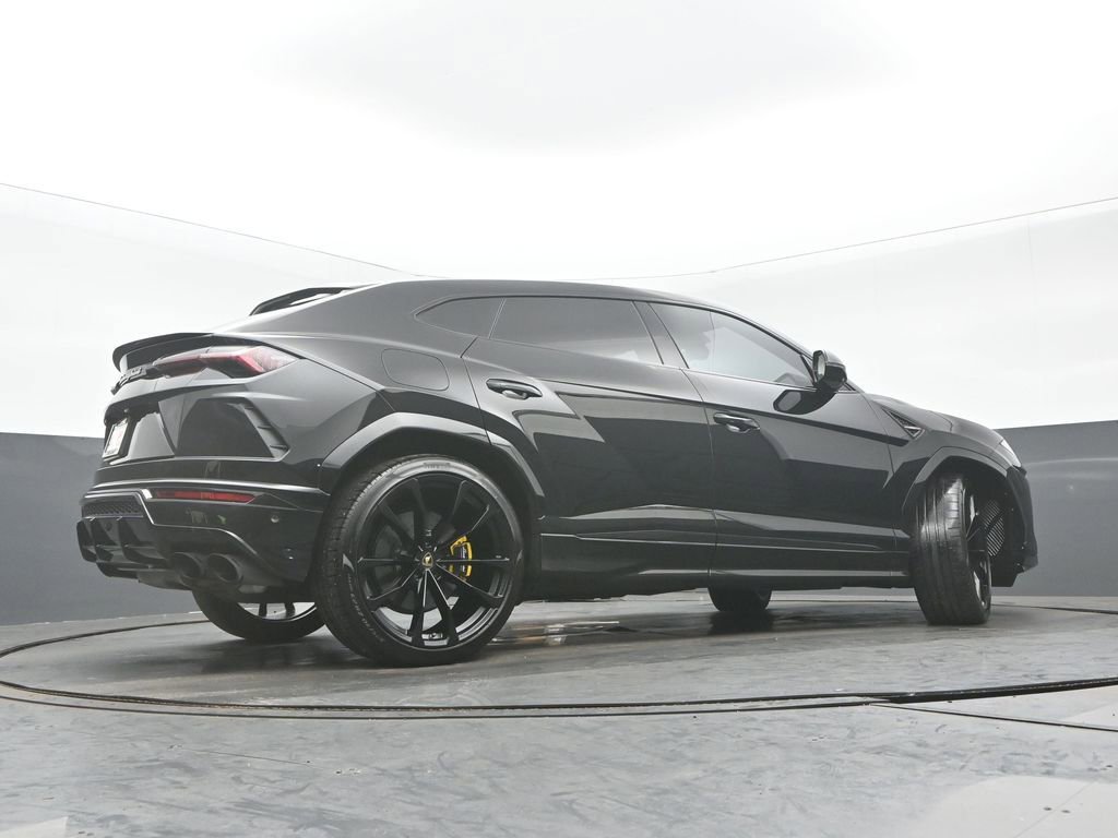 Used 2019 Lamborghini Urus image 35