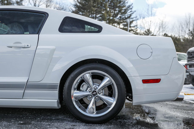 Used 2007 Ford Mustang GT RWD image 5