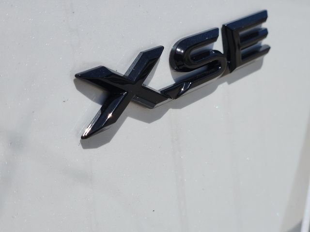 New 2026 Toyota RAV4 XSE AWD/4WD image 8