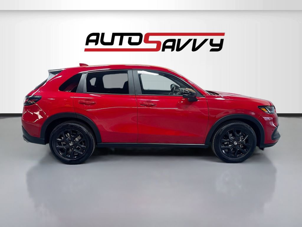 Used 2025 Honda HR-V Sport image 8