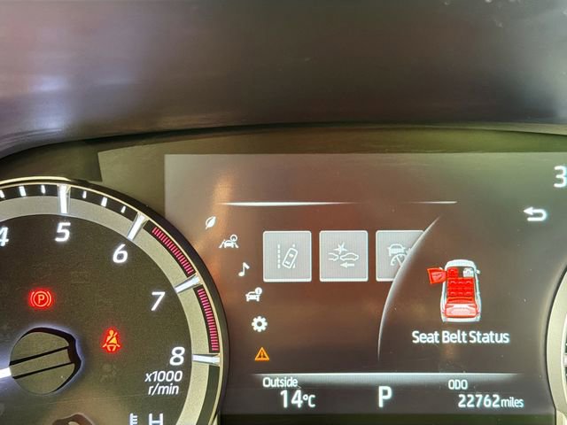 Used 2023 Toyota Highlander L image 13