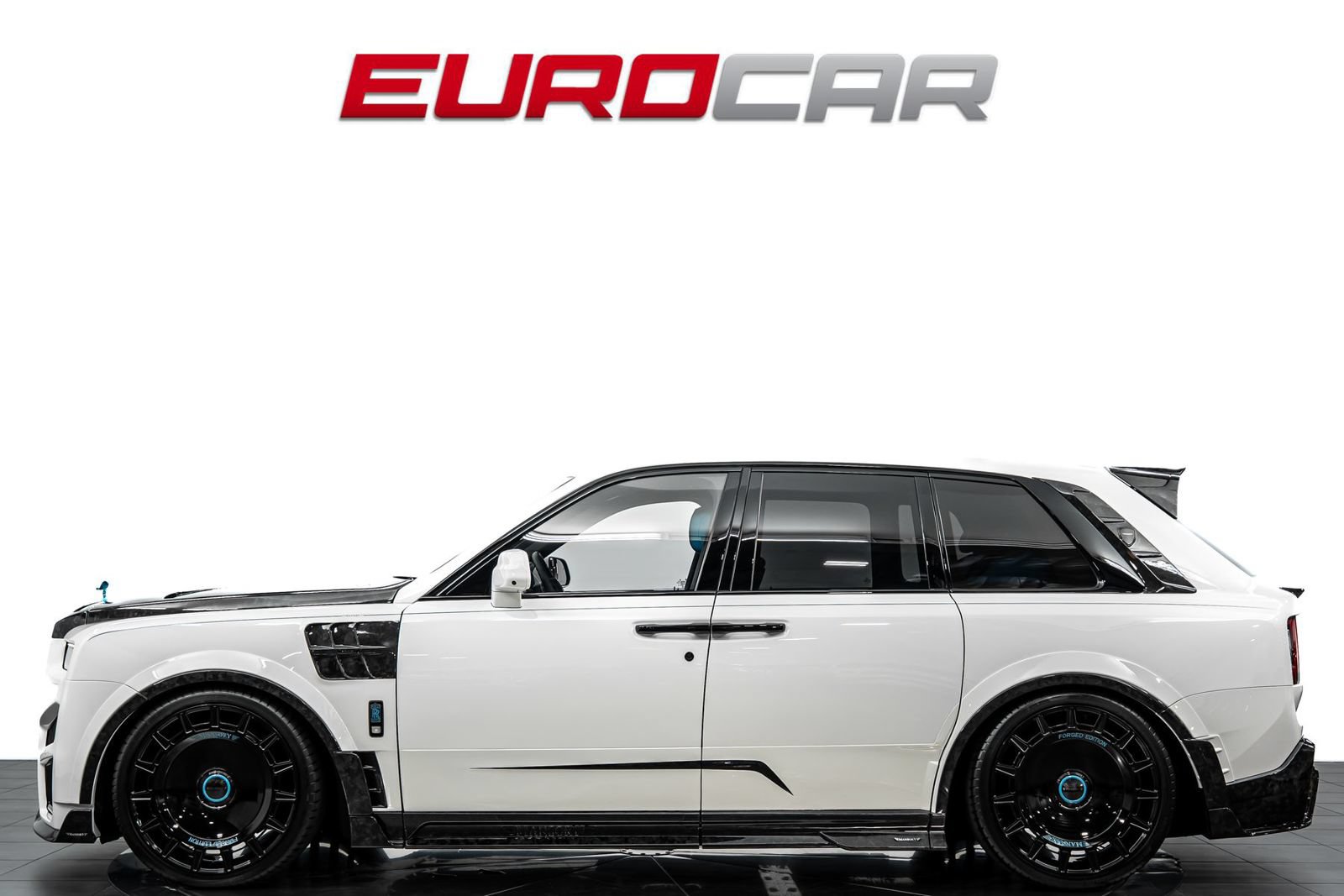 Used 2026 Rolls-Royce Cullinan AWD/4WD image 2