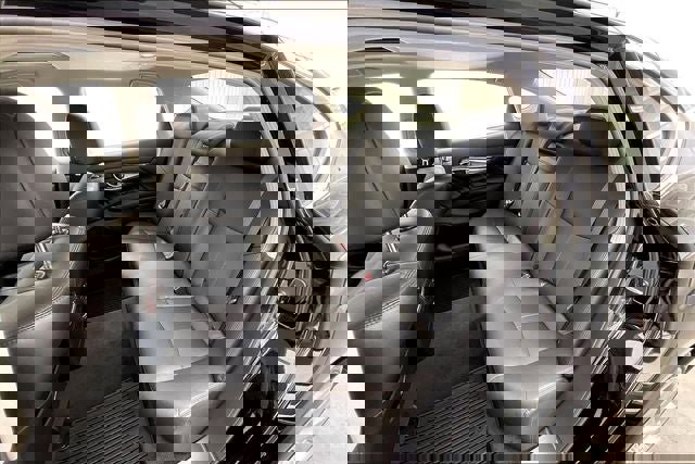 Used 2018 INFINITI Q70 L 3.7 AWD/4WD image 21