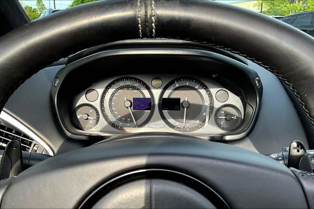 Used 2015 Aston Martin Vanquish Volante image 12