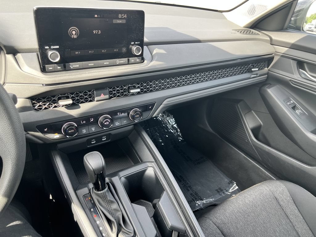 Used 2024 Honda Accord EX image 12