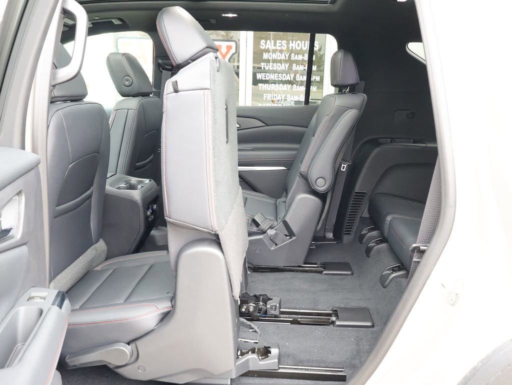 New 2026 Chevrolet Traverse Z71 w/ Enhanced Driving Package image 27