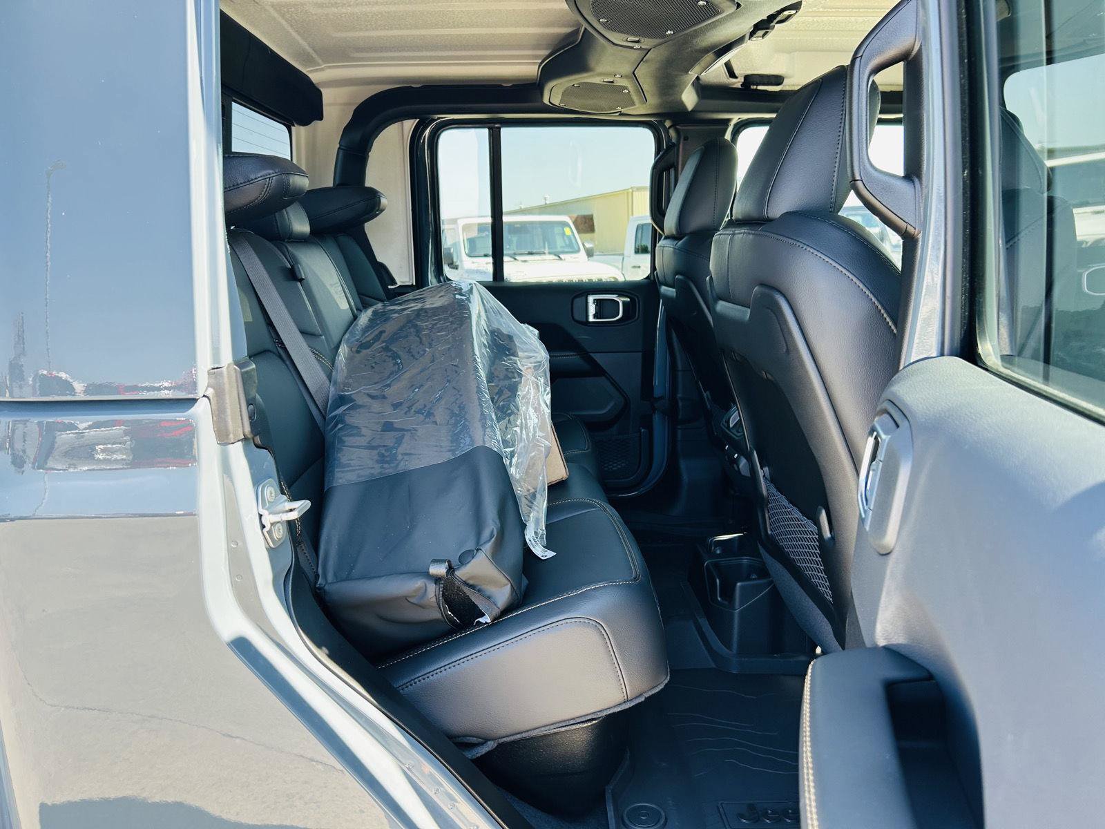 New 2026 Jeep Gladiator Sport AWD/4WD image 28