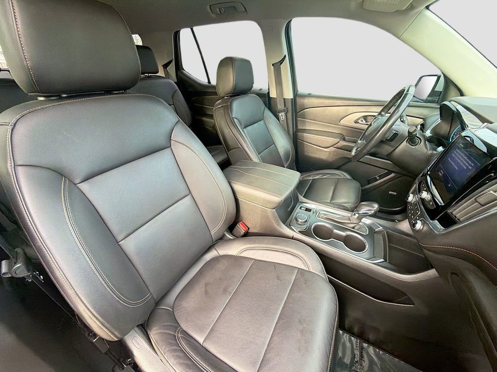 Used 2021 Chevrolet Traverse RS image 15