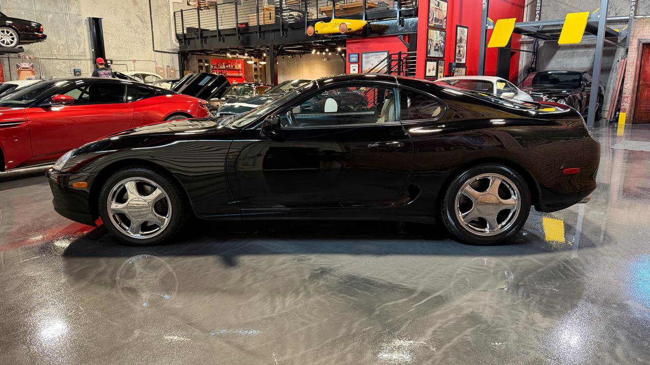 Used 1993 Toyota Supra Turbo RWD image 4