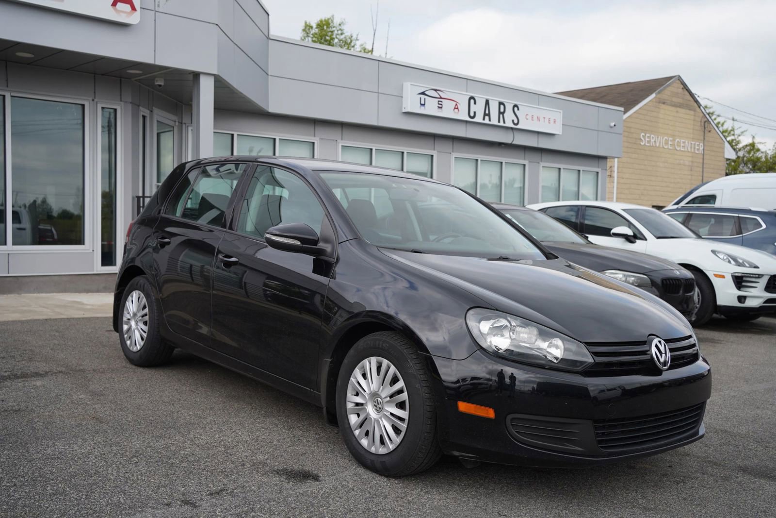 Used 2013 Volkswagen Golf 4-Door image 4