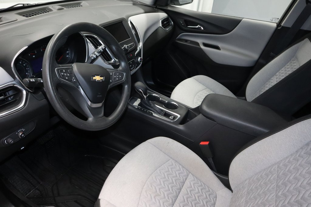 Used 2022 Chevrolet Equinox LS w/ LS Convenience Package image 24