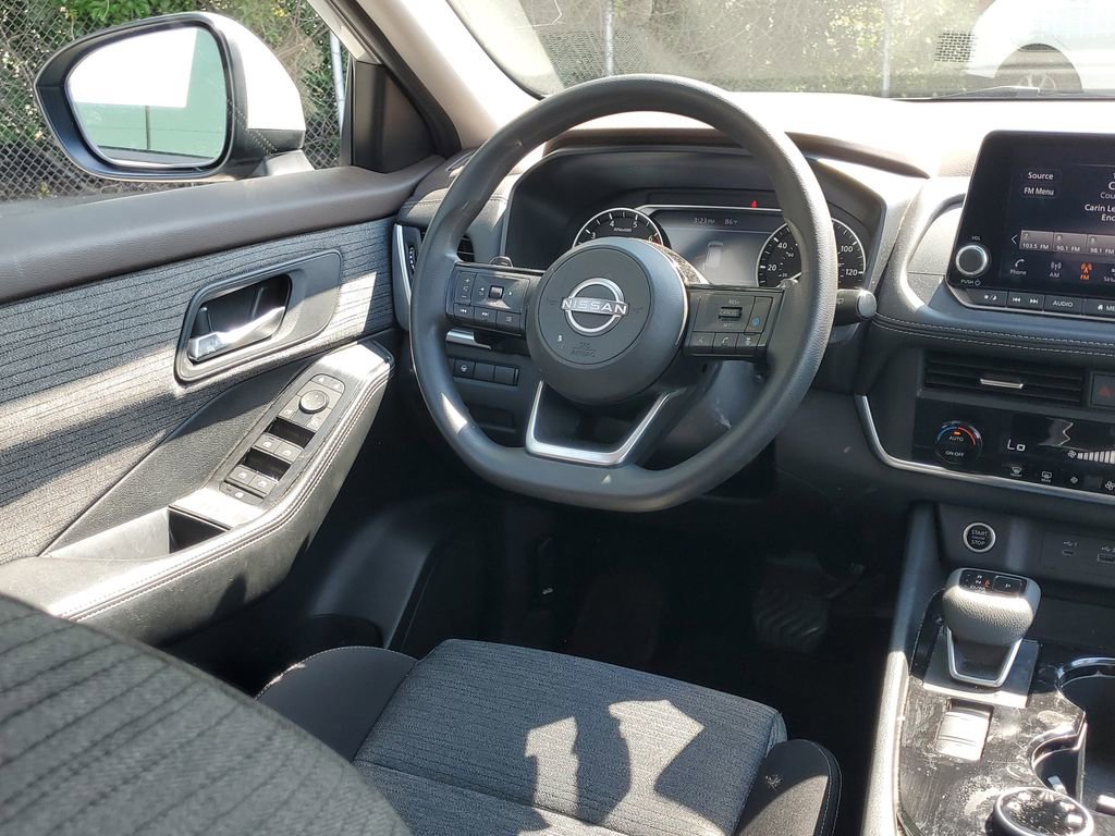 Used 2023 Nissan Rogue SV AWD/4WD image 13