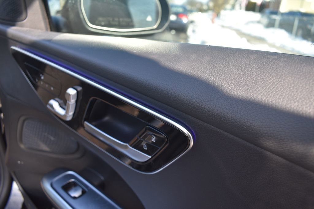 Used 2025 Mercedes-Benz C 300 Sedan image 20