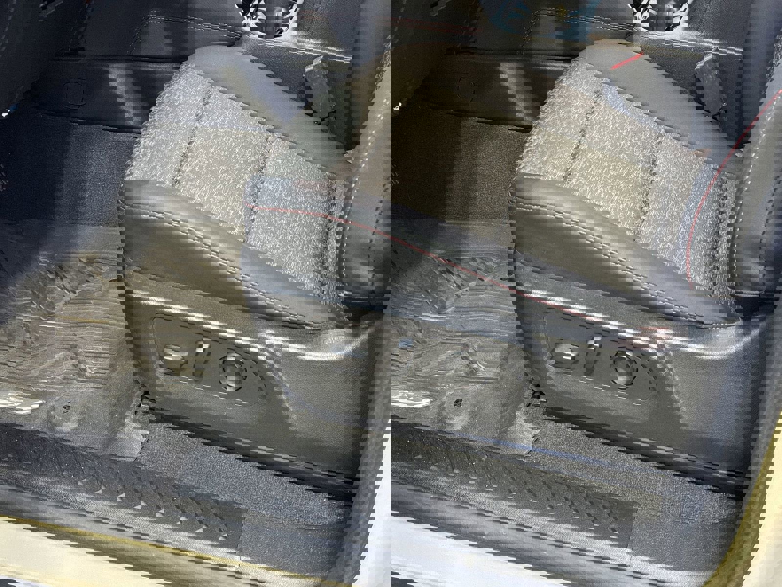 Used 2023 Chevrolet Colorado Z71 w/ Z71 Convenience Package 2 image 17