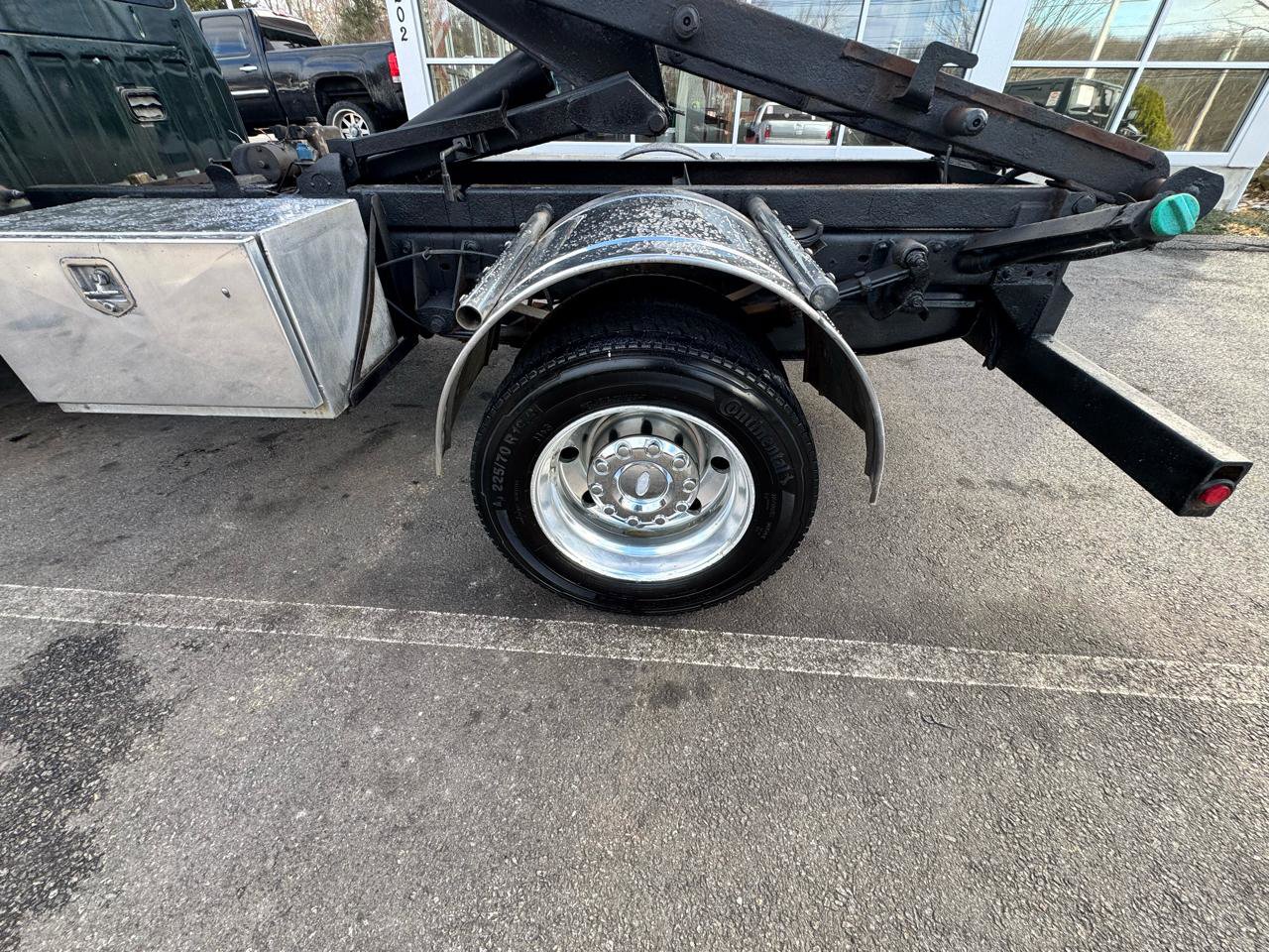 Used 2013 Ford F550 4WD XLT POWERSTROKE DIESEL SWI w/ Snow Plow Prep Pkg image 16