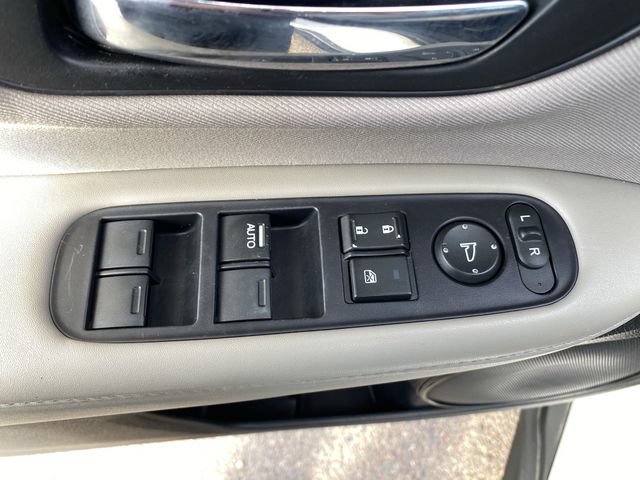 Used 2018 Honda HR-V LX image 19
