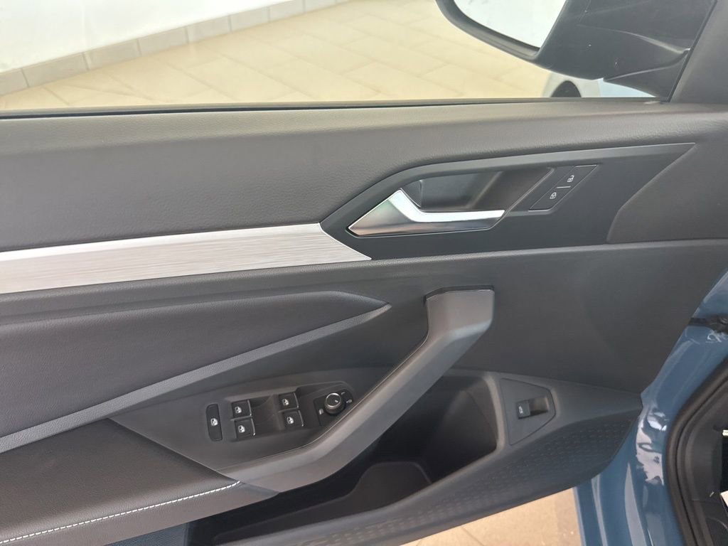 New 2025 Volkswagen Jetta Sport image 17