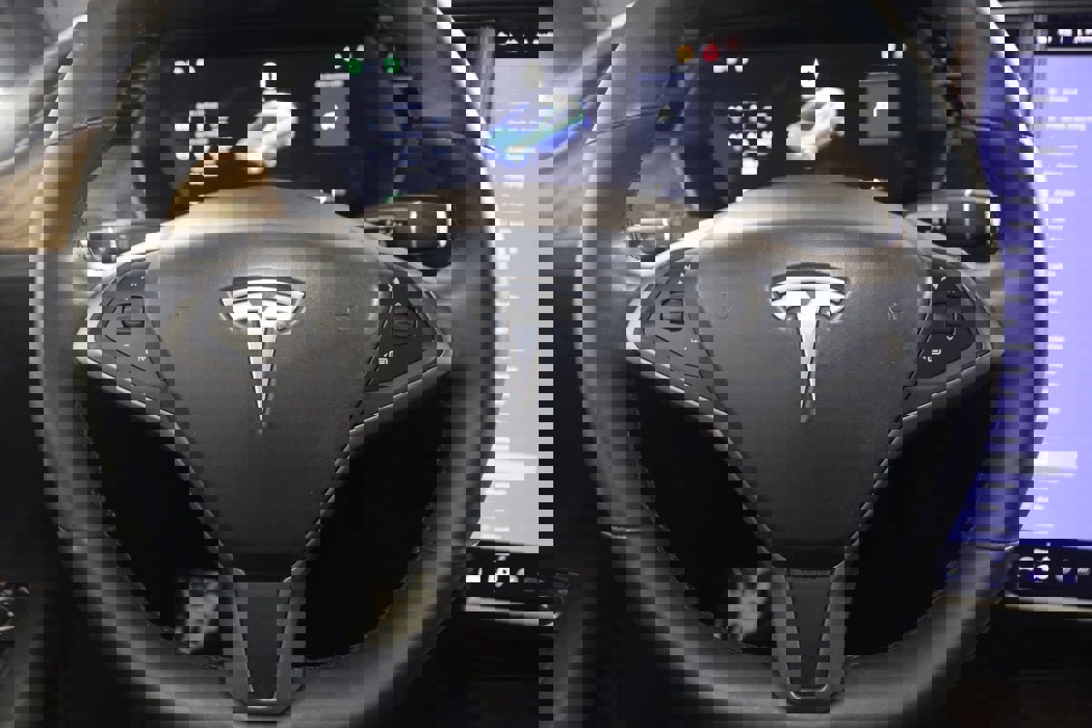 Used 2019 Tesla Model X 75D image 44