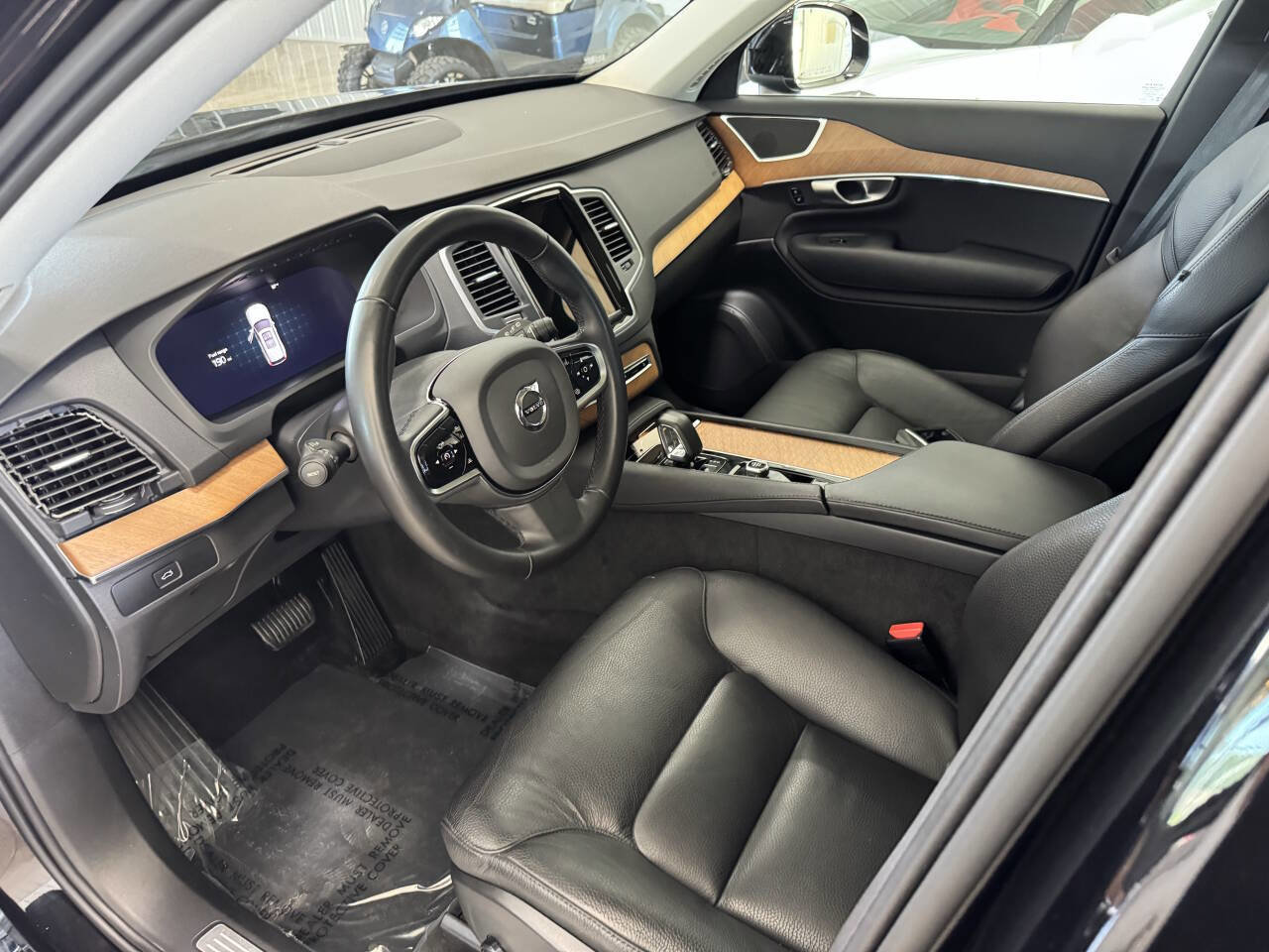 Used 2024 Volvo XC90 B6 Core w/ Protection Package Premier image 20