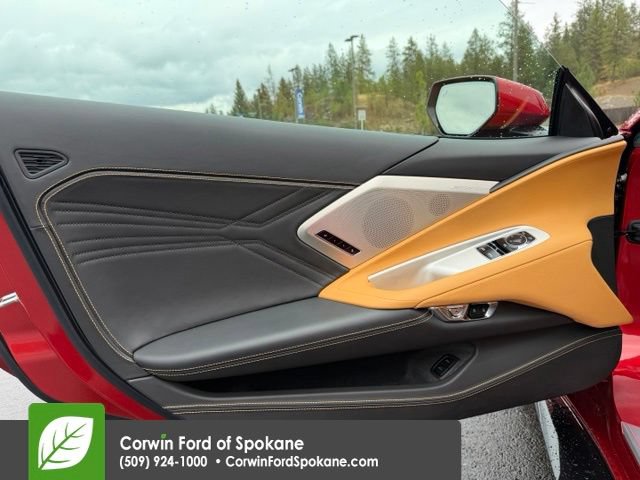 Used 2025 Chevrolet Corvette Z06 RWD image 19